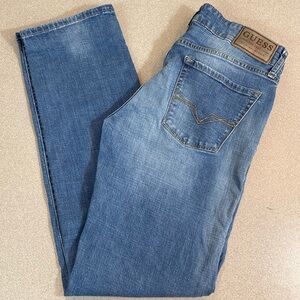 Guess - Lincoln slim straight jeans. Size 30/31